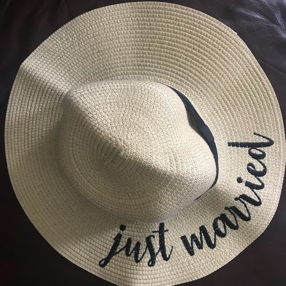 Just married beach hat